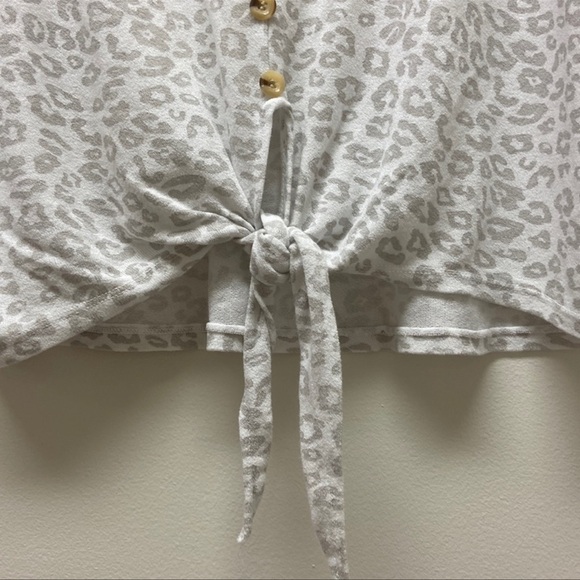 Made in Italy | Animal Print Blouse Dolman Sleeve Tie Waist White/Gray X… - Picture 7 of 14